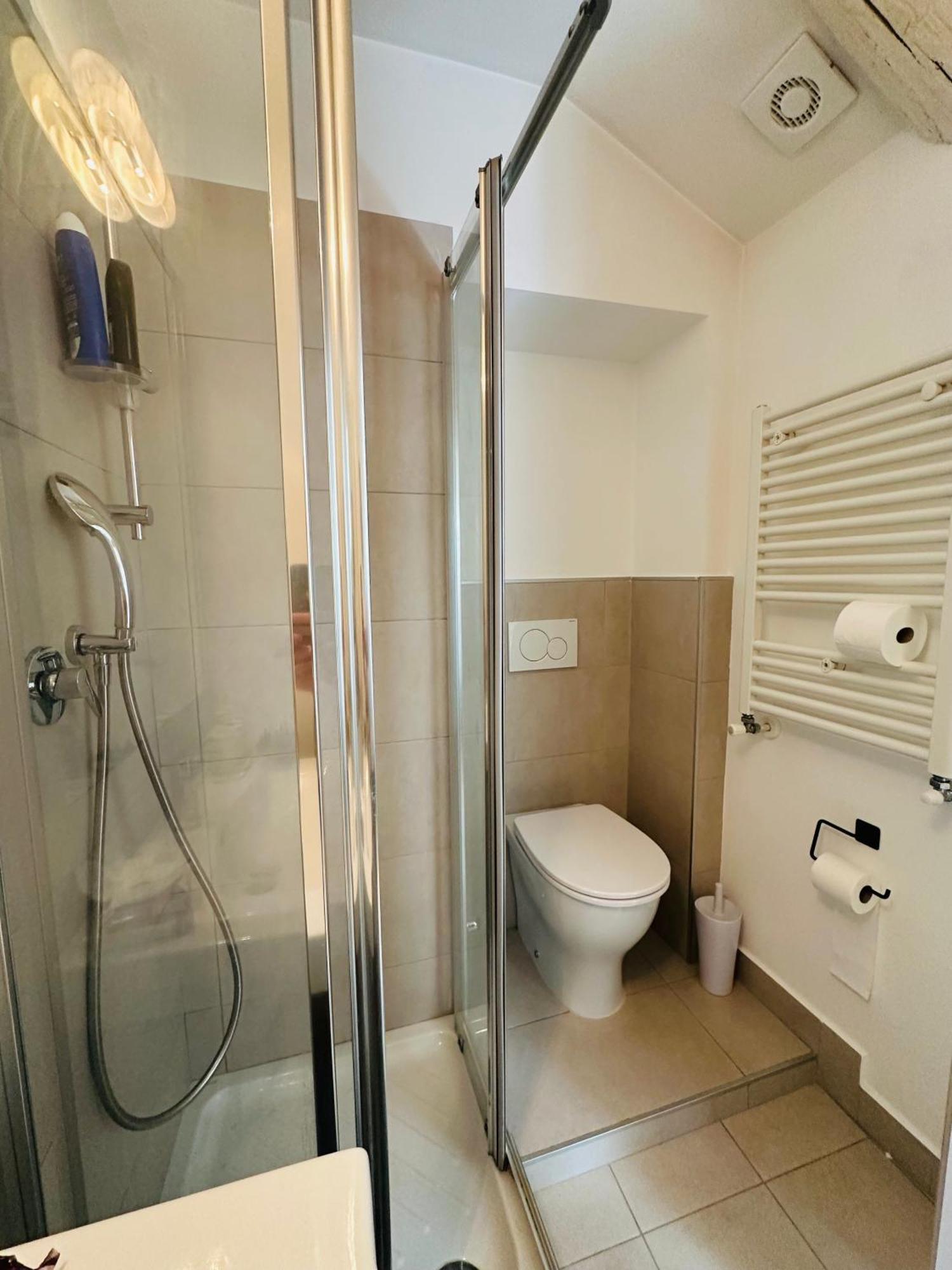 Home Suite Home 都灵 外观 照片